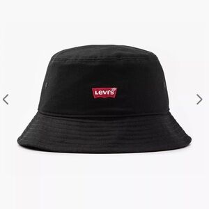 Levi's Black Batwing Logo Bucket Hat